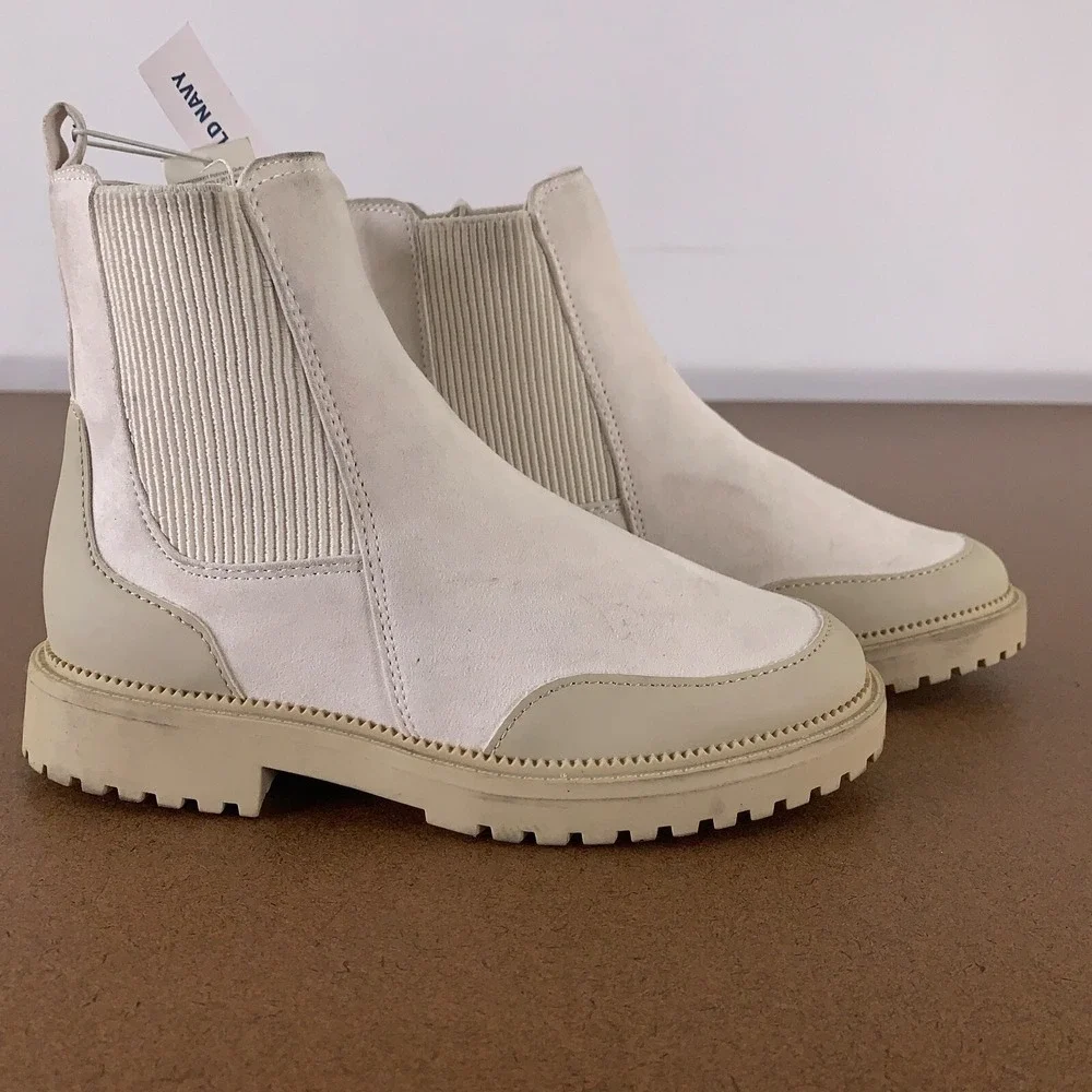 Old Navy Girls Youth Shoe Size 1 Wish Bone Faux-Suede Chelsea Boots NWT *Flaw